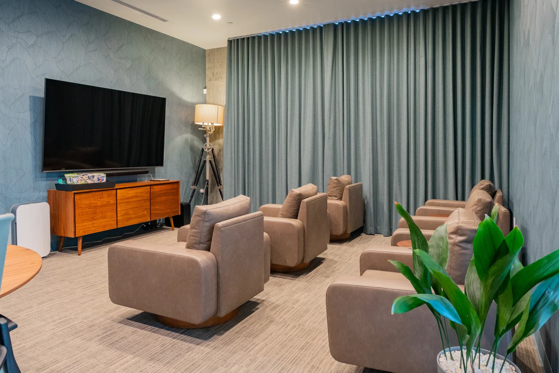 Street-facing facade at 1650 Euclid Street