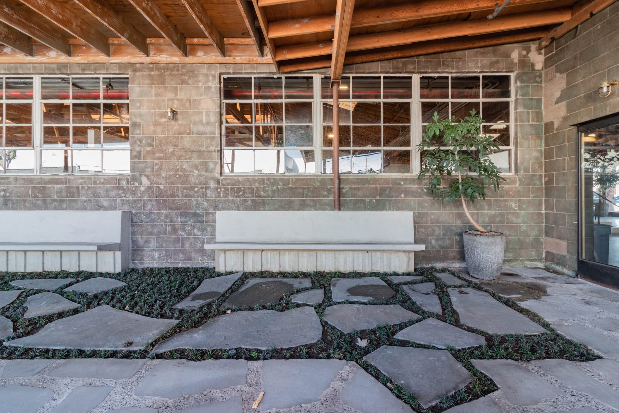 Seating and meeting zone