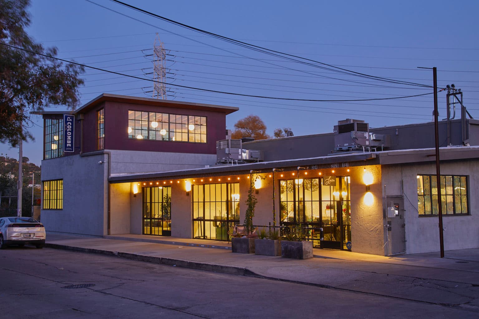 Facade and entry at 2828 Newell St