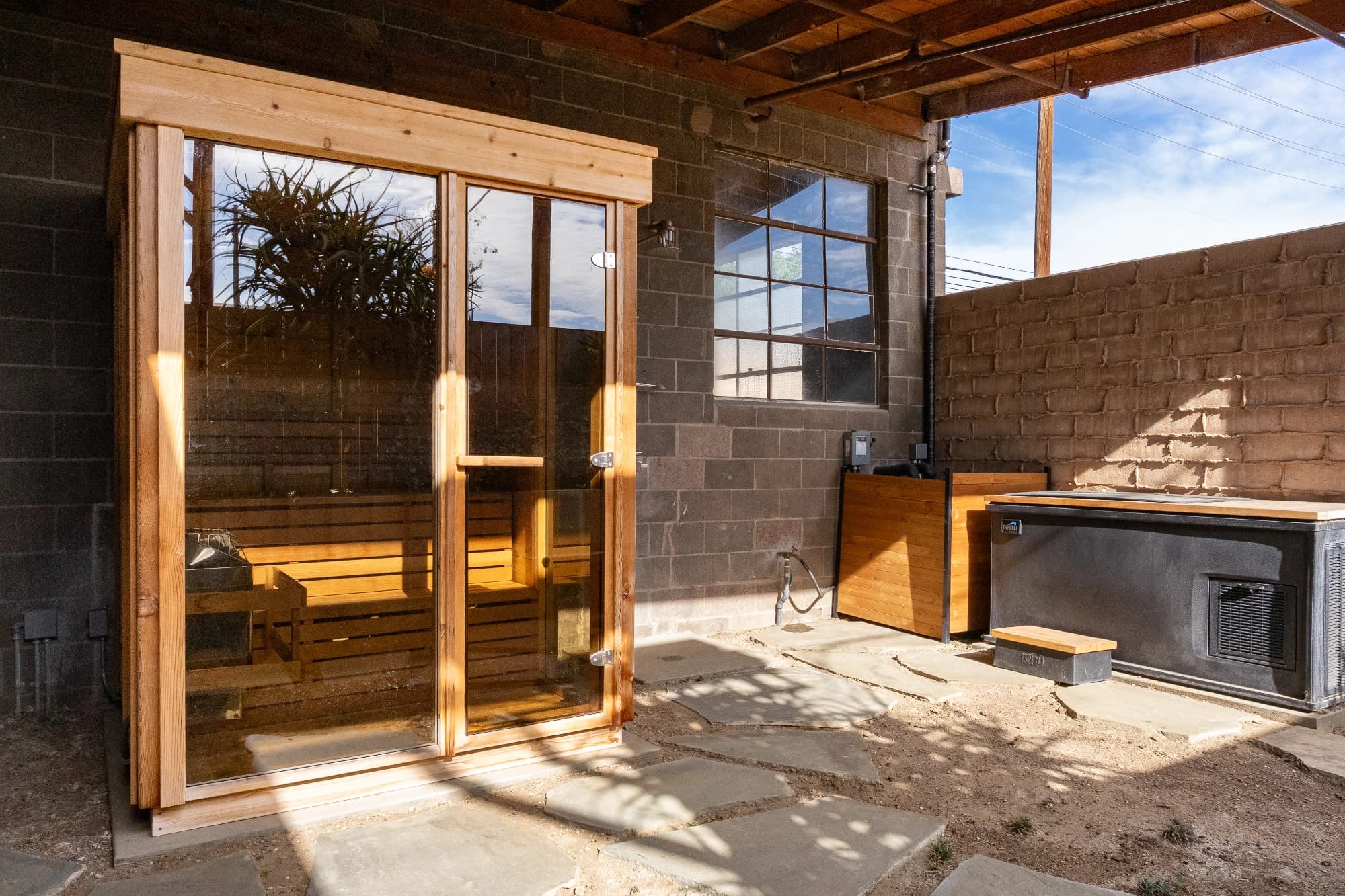 Sauna/Cold Plunge Amenity